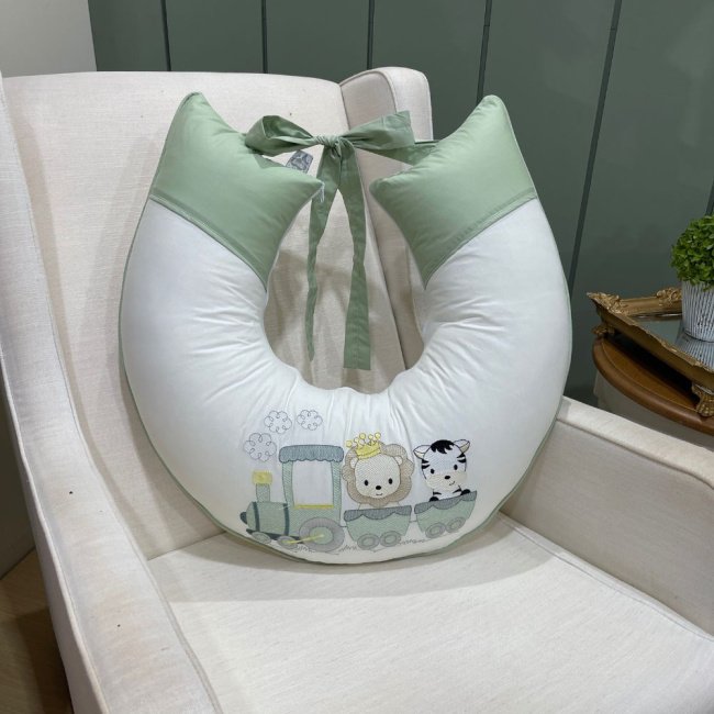 almofada-de-amamentacao-trenzinho-baby-200-fios-4501-67f96ea1317c4-medium.jpg