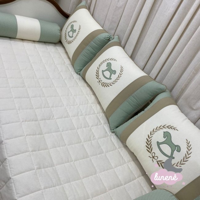 enxoval-de-cama-baba-06-pecas-baby-e-baby-cavalinho-imperial-verde-64c91867b7fbb-medium.jpg